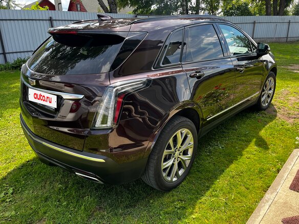 2021 Cadillac XT5 I Рестайлинг, красный, 3350000 рублей