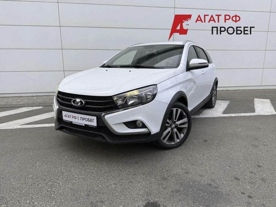 Открыть фотографии: Lada (ВАЗ) Vesta I