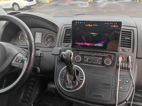 2010 Volkswagen Multivan Long T5 Рестайлинг, белый, 2500000 рублей - вид 10