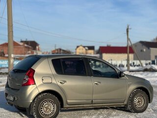 2010 Renault Sandero I, бежевый, 510000 рублей, вид 5