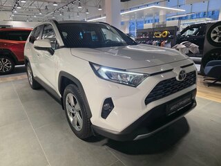 2020 Toyota RAV4 V (XA50), белый, 3190000 рублей, вид 3