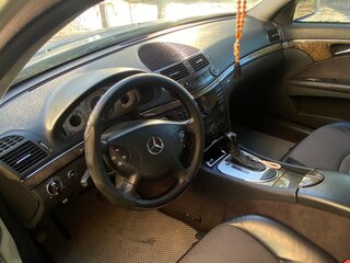 2003 Mercedes-Benz E-Класс 200 III (W211, S211), серебристый, 430000 рублей, вид 4