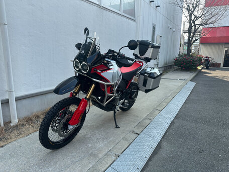 2024 Ducati DesertX, белый, 1500000 рублей, вид 3