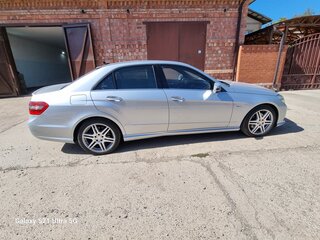 2012 Mercedes-Benz E-Класс 300 IV (W212, S212, C207), серебристый, 7000000 рублей, вид 3