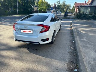2019 Honda Civic X, белый, 2400000 рублей, вид 4