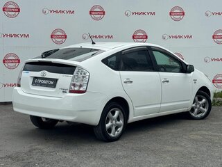 2010 Toyota Prius JDM II Рестайлинг (XW20), белый, 679000 рублей, вид 5