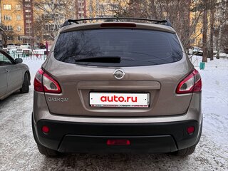 2010 Nissan Qashqai I Рестайлинг, коричневый, 1100000 рублей, вид 3