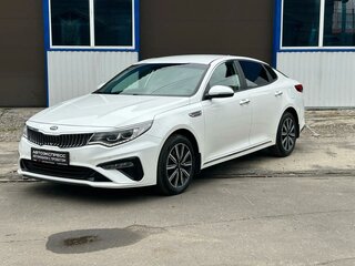2019 Kia Optima IV Рестайлинг, белый, 2040000 рублей, вид 1