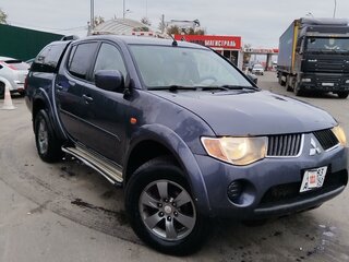 2008 Mitsubishi L200 IV, серый, 1500000 рублей, вид 3