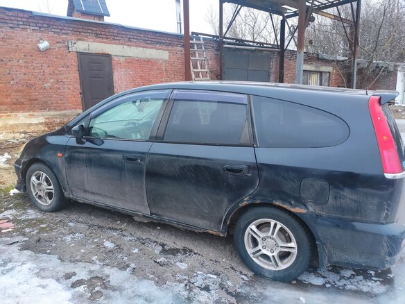 2001 Honda Stream I, чёрный, 350000 рублей - вид 3