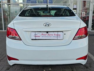 2016 Hyundai Solaris I Рестайлинг, белый, 999000 рублей, вид 4