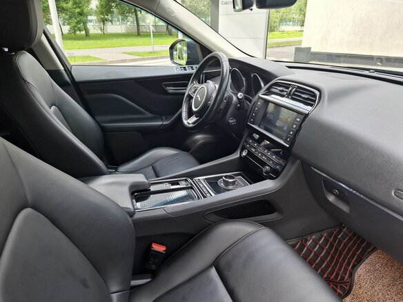 2017 Jaguar F-Pace I, чёрный - вид 19
