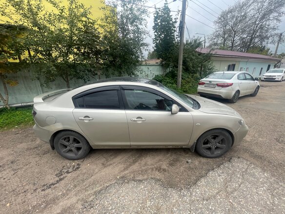 2005 Mazda 3 I (BK), серый, 300000 рублей - вид 2