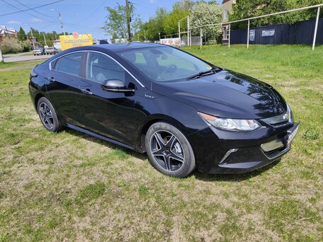 2016 Chevrolet Volt II, чёрный, 1670000 рублей, вид 2