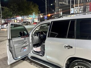 2008 Lexus LX 570 III, серебристый, 2950000 рублей, вид 5