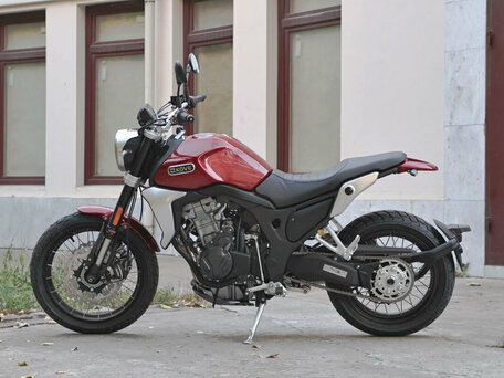 2024 Kove 500F Scrambler, чёрный, 524900 рублей, вид 2