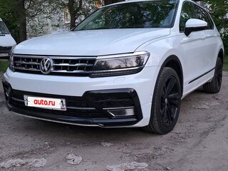2017 Volkswagen Tiguan Allspace II, белый, 2150000 рублей, вид 1