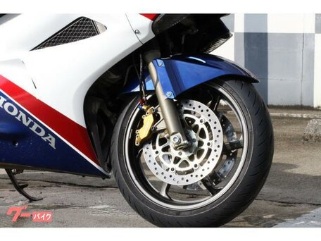 2010 Honda VFR 800, белый, 530000 рублей, вид 3