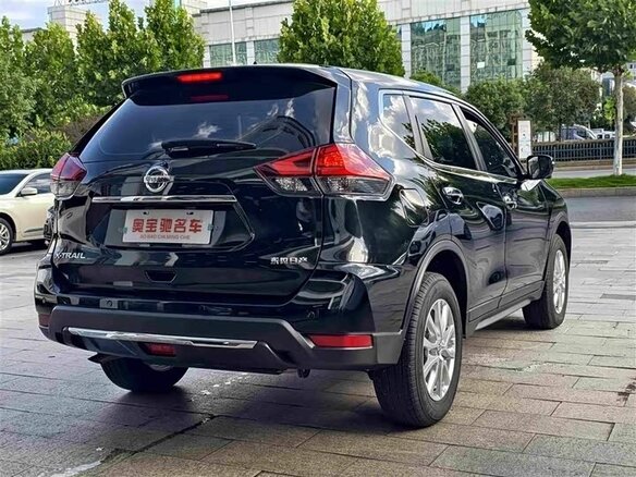 2023 Nissan X-Trail III Рестайлинг, чёрный, 2380000 рублей - вид 3