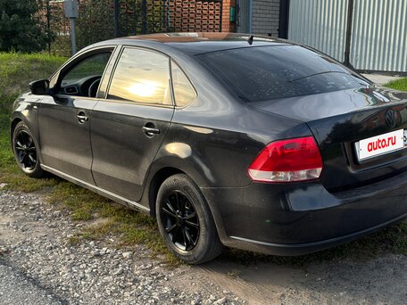 2011 Volkswagen Polo V, чёрный, 500000 рублей, вид 2
