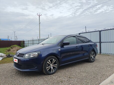 2014 Volkswagen Polo V, синий, 850000 рублей, вид 2