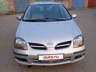 2001 Nissan Almera Tino I, серебристый, 600000 рублей, вид 1