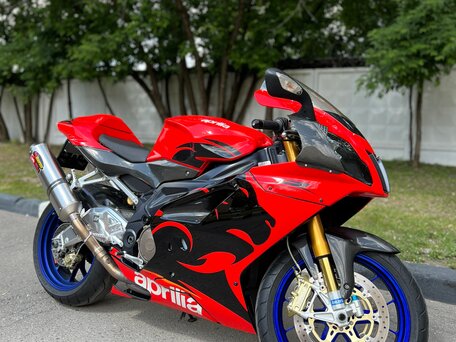 2005 Aprilia RSV1000 R, красный, 1000000 рублей, вид 2