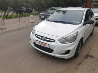 2013 Hyundai Solaris I, белый, 750000 рублей, вид 2