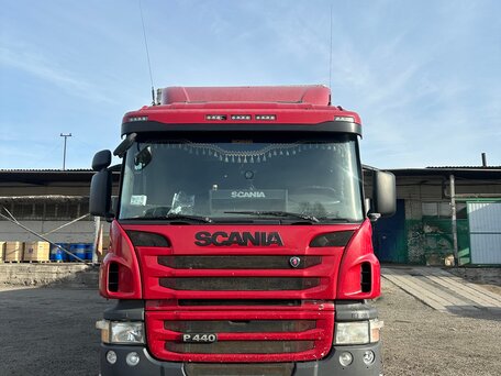 2013 Scania P-series, красный, 5300000 рублей, вид 2