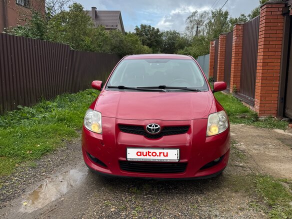 2009 Toyota Auris I, красный, 580000 рублей - вид 1