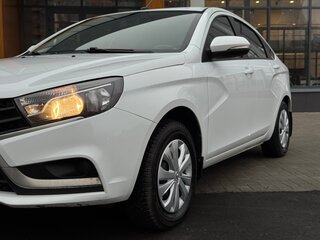 2020 Lada (ВАЗ) Vesta I, белый, 1200000 рублей, вид 2
