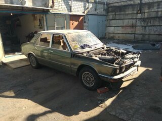 1976 BMW 5 серии 525i I (E12), зелёный, 400000 рублей, вид 2