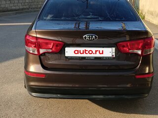 2016 Kia Rio III Рестайлинг, коричневый, 700000 рублей, вид 4
