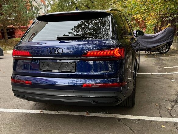 2022 Audi Q7 45 TDI II (4M) Рестайлинг, синий, 11500042 рублей - вид 2