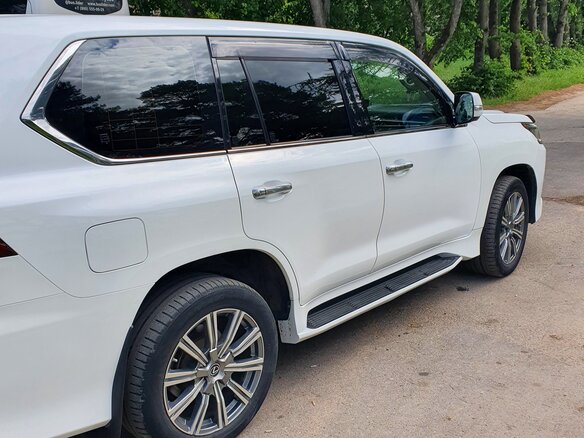 2017 Lexus LX 450d III Рестайлинг 2, белый, 8500000 рублей - вид 4