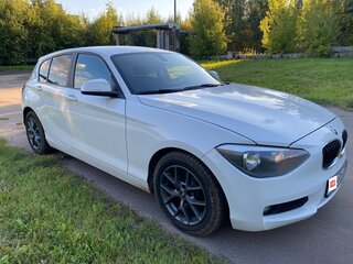 2013 BMW 1 серии 116i II (F20/F21), белый, 1100000 рублей, вид 1