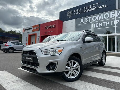 2013 Mitsubishi ASX I Рестайлинг, серебристый, 1350000 рублей, вид 3