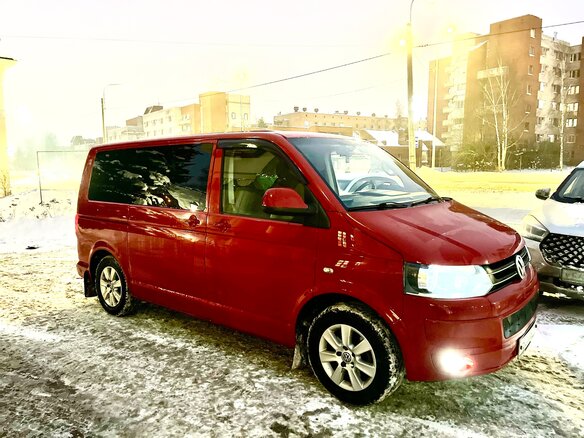 2009 Volkswagen Multivan T5 Рестайлинг, красный, 2222222 рублей - вид 13