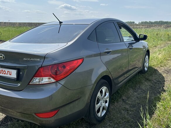 2013 Hyundai Solaris I, чёрный, 840000 рублей - вид 5