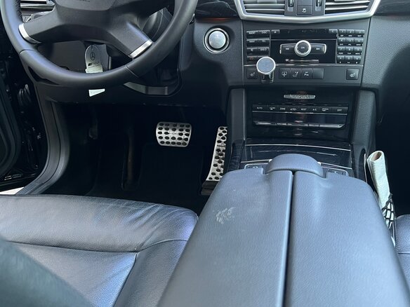 2010 Mercedes-Benz E-Класс 350 IV (W212, S212, C207), чёрный, 2050000 рублей - вид 24