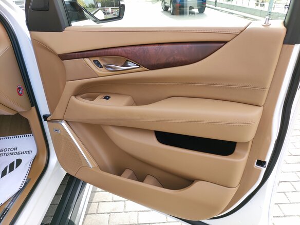 2016 Cadillac Escalade ESV IV, белый - вид 12
