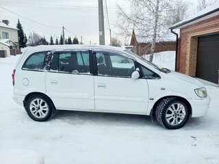 2001 Subaru Traviq, белый, 299000 рублей, вид 2
