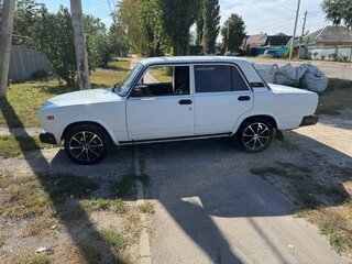 2006 Lada (ВАЗ) 2105, белый, 150000 рублей, вид 2