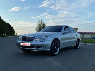 2002 Mercedes-Benz E-Класс 240 III (W211, S211), серебристый, 750000 рублей, вид 1