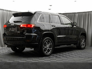 2020 Jeep Grand Cherokee IV (WK2) Рестайлинг, чёрный, 4280000 рублей, вид 5