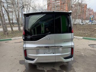 2021 Honda Stepwgn Spada V Рестайлинг, серебристый, 2270070 рублей, вид 2