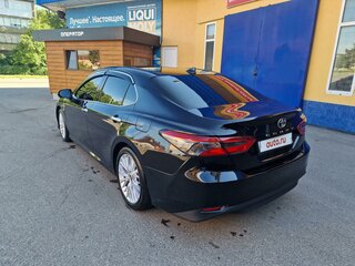 2018 Toyota Camry VIII (XV70), чёрный, 3200000 рублей, вид 2
