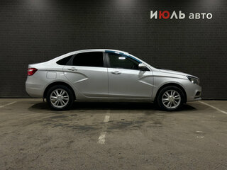 2017 Lada (ВАЗ) Vesta I, белый, 890000 рублей, вид 4