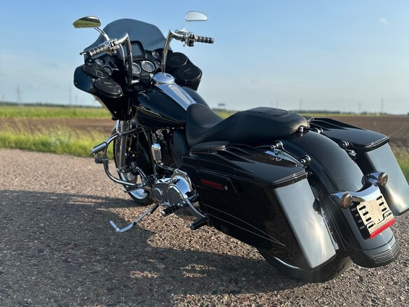 2013 Harley-Davidson Road Glide, чёрный, 1050000 рублей - вид 4
