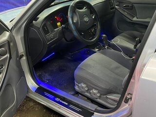 2004 Hyundai Elantra III (XD2) Рестайлинг, серебристый, 325000 рублей, вид 5